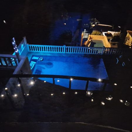 Maryvilla Zohra Κάλπε Εξωτερικό φωτογραφία